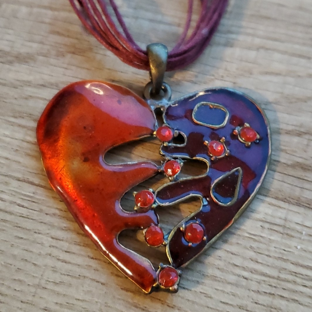 Metal heart necklace